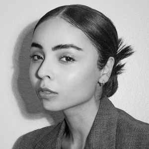 Meet your Posher, Lorena